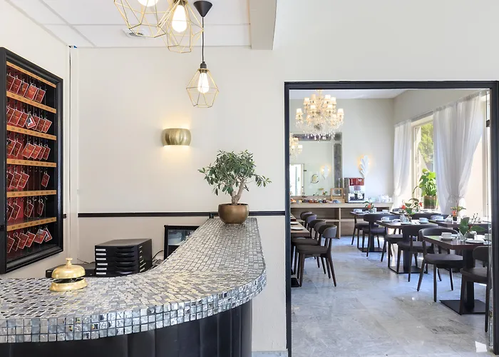 Hotel Locarno Nice
