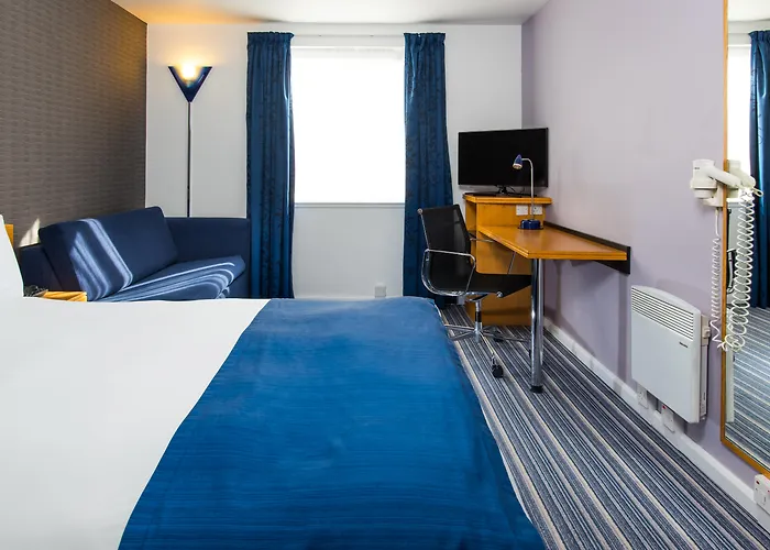 Holiday Inn Express Southampton West By Ihg