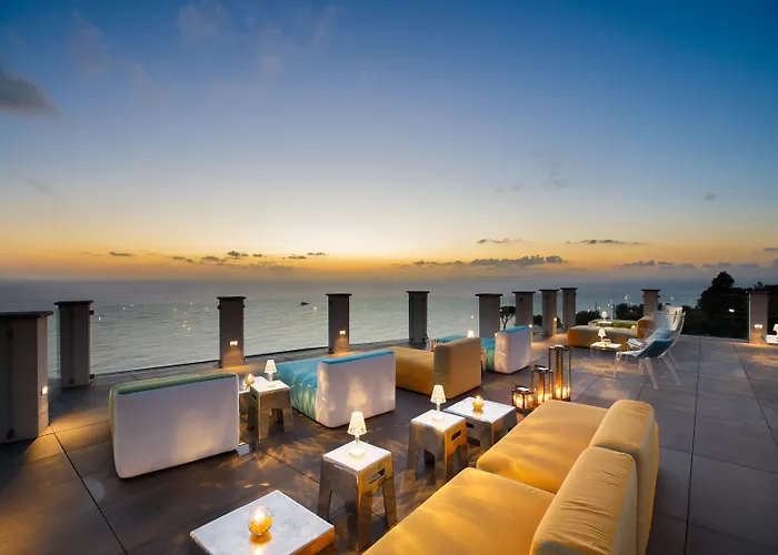 Villa Fiorella Art Hotel