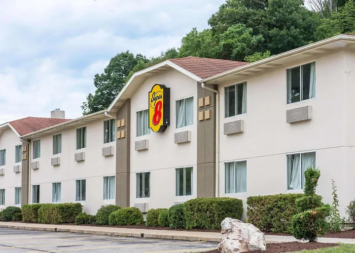 Super 8 By Wyndham Pittsburgh/Monroeville
