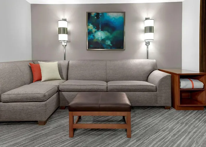 Hyatt Place Pittsburgh Airport - Robinson Mall