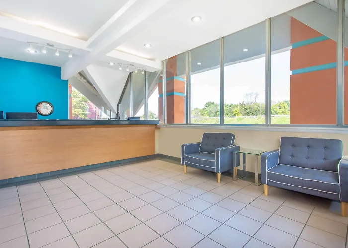 Howard Johnson By Wyndham Harrisburg