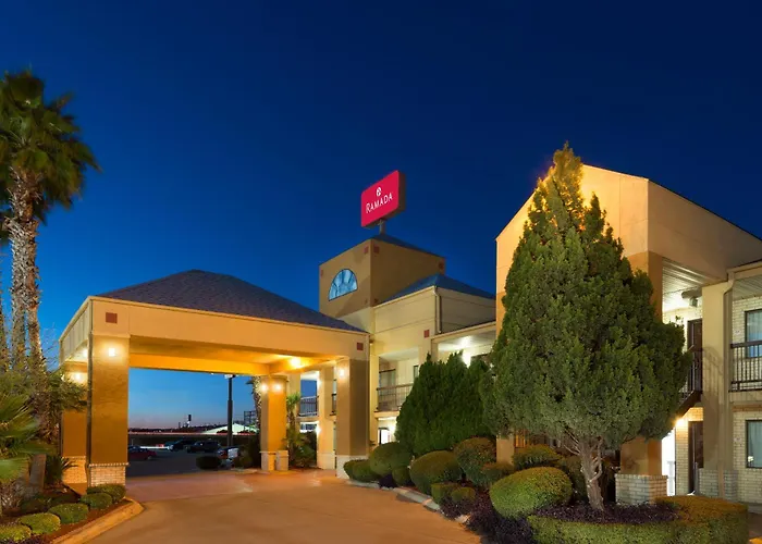 Ramada By Wyndham San Antonio Near Seaworld - Lackland Afb