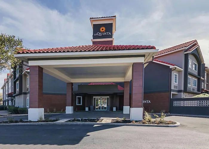 La Quinta Inn & Suites By Wyndham Austin Near The Domain