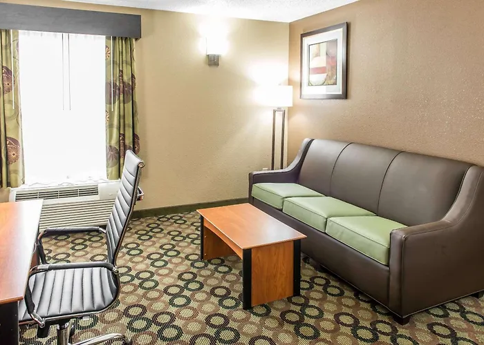 Quality Inn & Suites Columbus West - Hilliard
