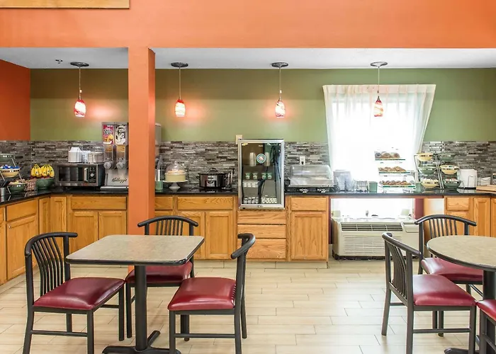 Quality Inn & Suites Columbus West - Hilliard