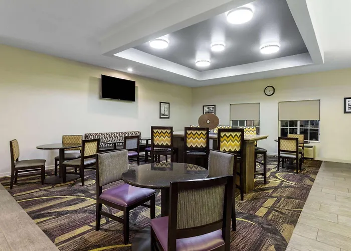 La Quinta By Wyndham Huntsville Airport Madison