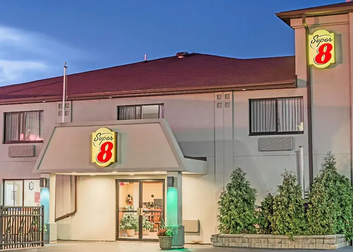 Super 8 By Wyndham Niagara Falls