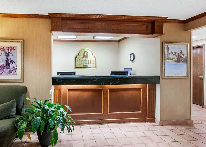 La Quinta Inn By Wyndham Detroit Southgate