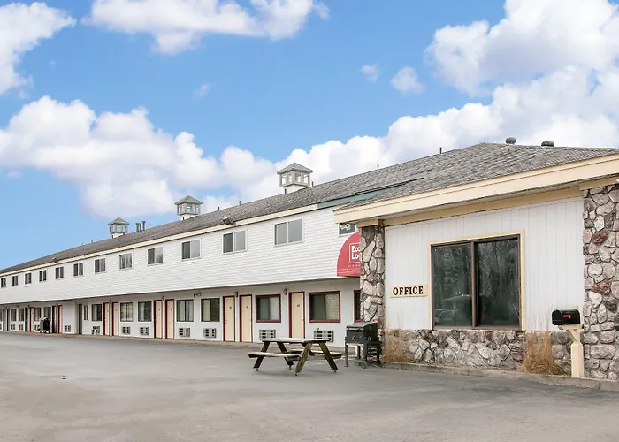 Econo Lodge South