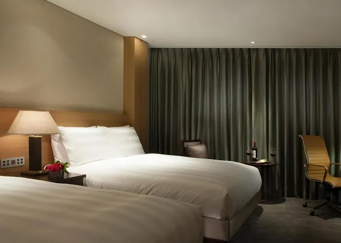Lotte City Hotel Jeju Airport