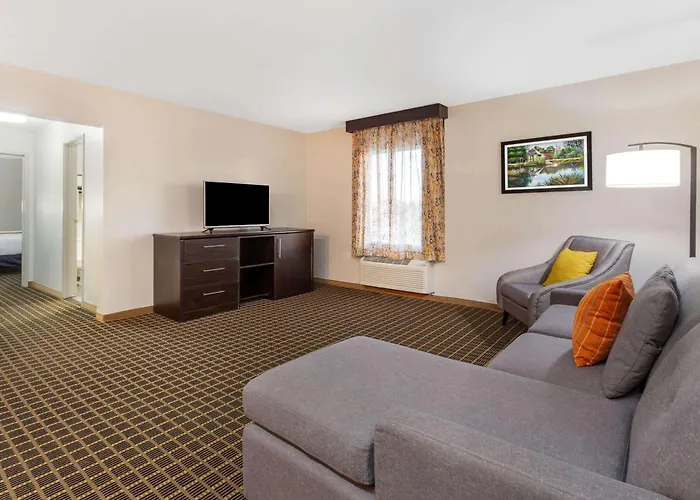La Quinta By Wyndham Rockford