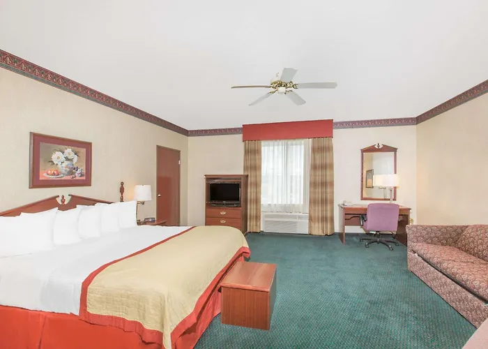 Baymont By Wyndham Jonesboro