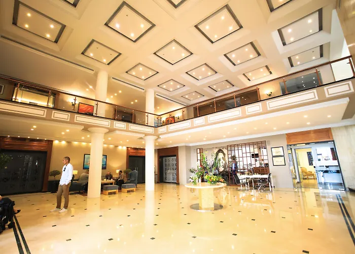 Riviera Hotel&Beach Lounge, Beirut