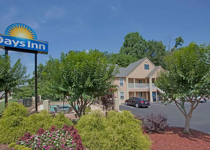 Travelodge By Wyndham Canton-Livonia Area, Mi