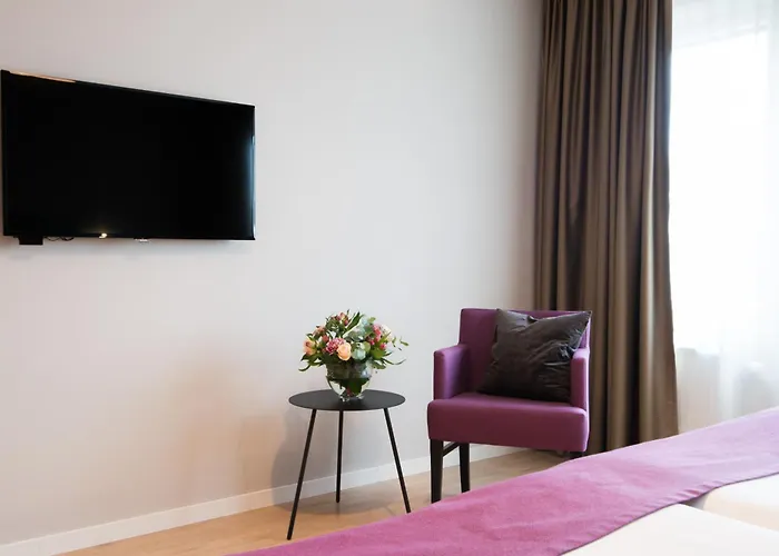 Best Western Plus Park Airport Hotel