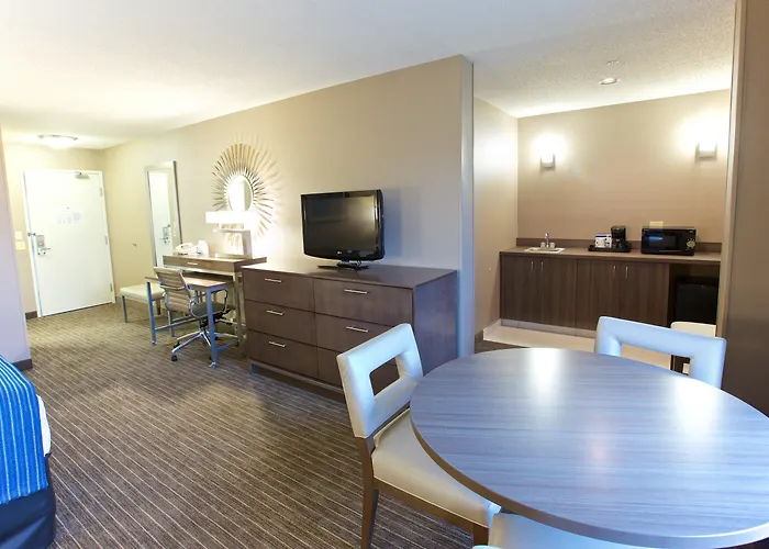 Holiday Inn Express Fargo - West Acres By Ihg