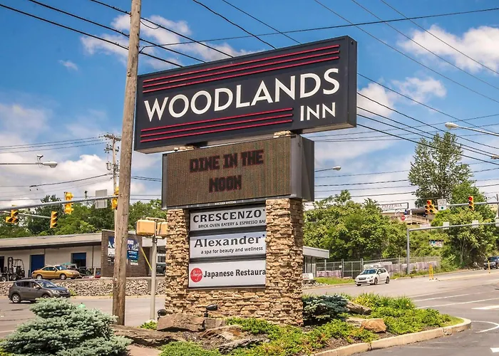The Woodlands Inn