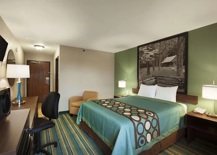 Super 8 By Wyndham Tuscola