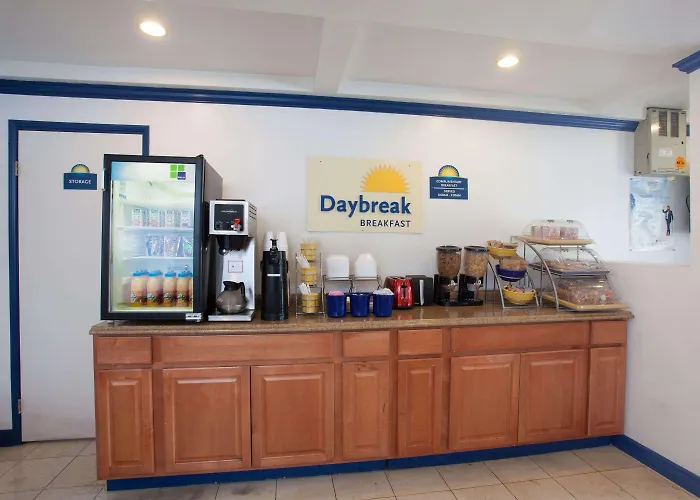 Days Inn By Wyndham Orange Anaheim