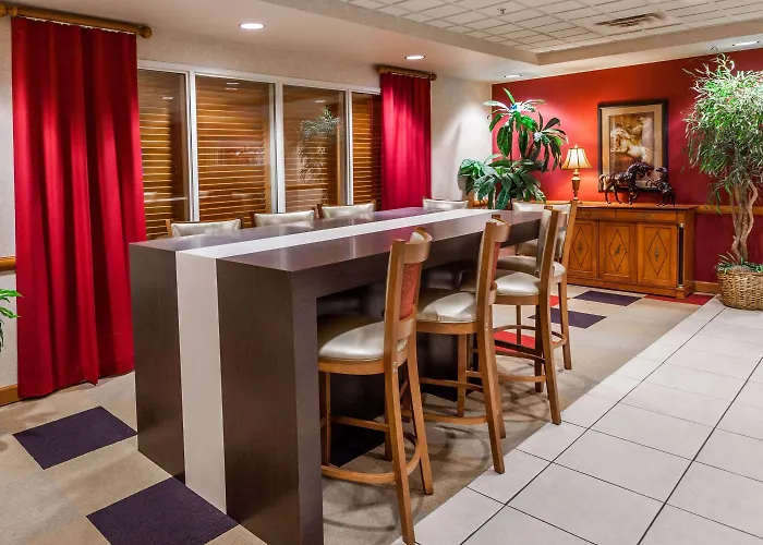 Wingate By Wyndham Atlanta/Six Flags Austell