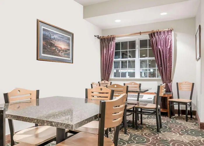 Microtel Inn & Suites By Wyndham Rice Lake