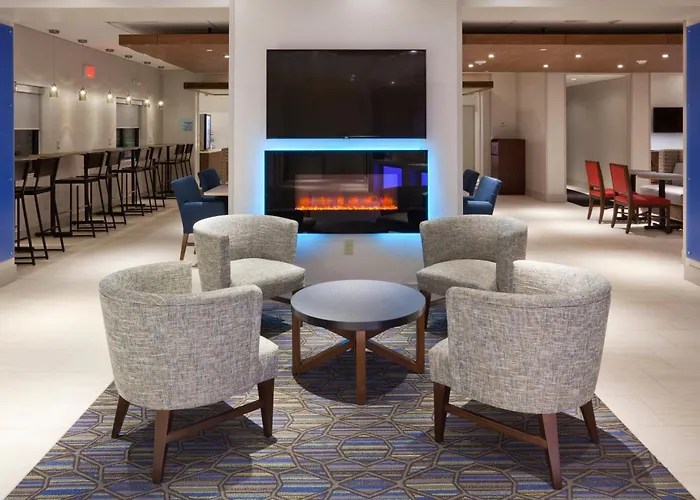 Holiday Inn Express Roseville-St. Paul By Ihg