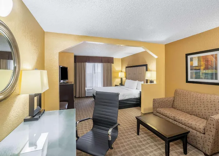 La Quinta By Wyndham Hot Springs