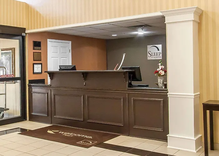 Sleep Inn & Suites Airport