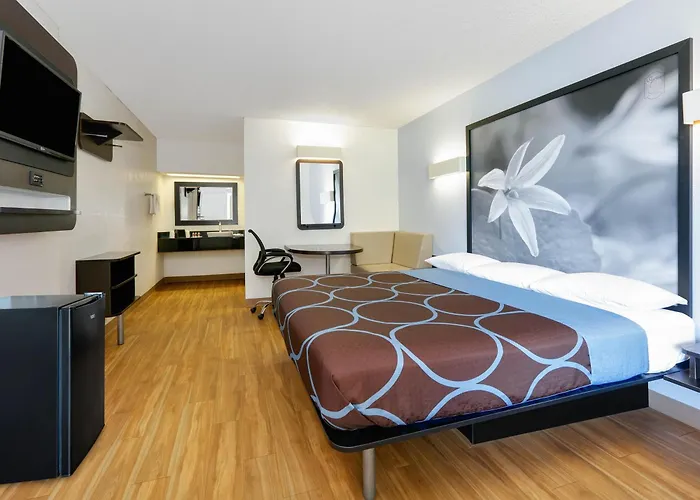 Super 8 By Wyndham Fort Smith