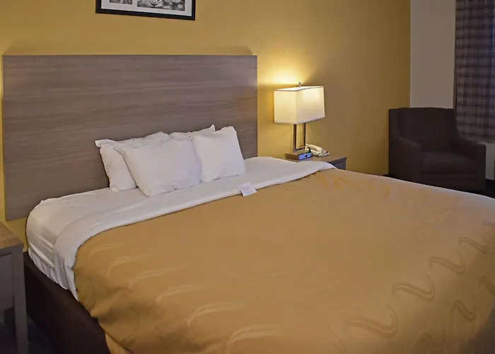 Quality Inn & Suites Kearneysville - Martinsburg