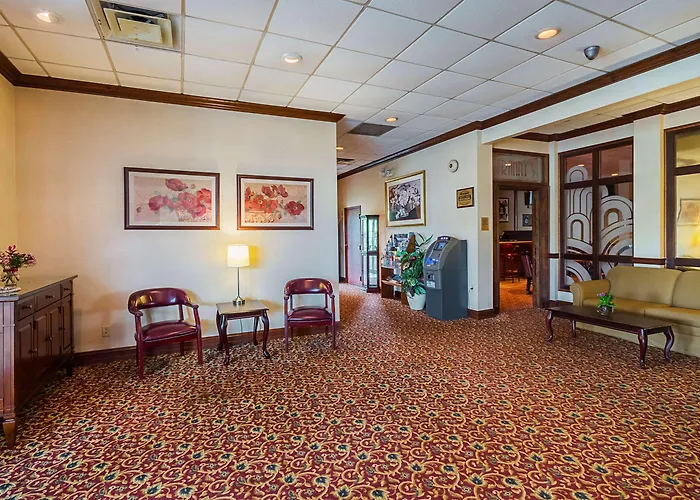 Clarion Inn Fairmont