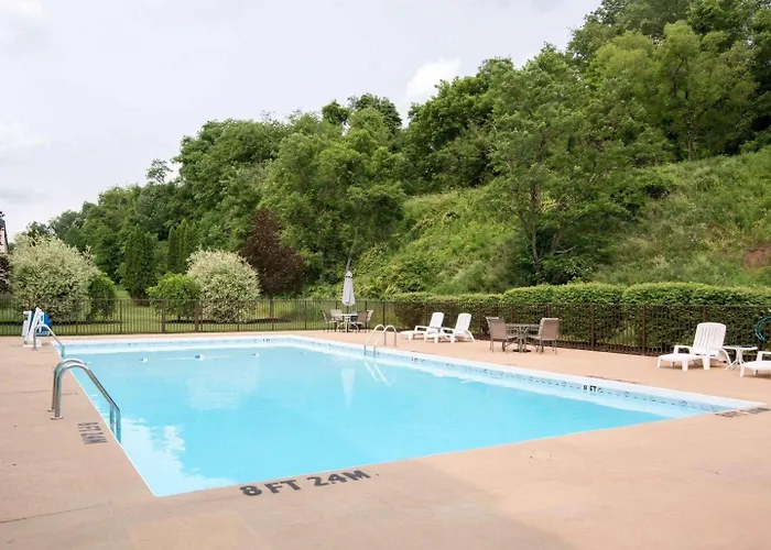 Clarion Inn Fairmont