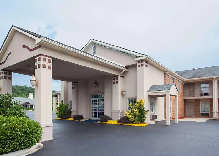 Super 8 By Wyndham Covington