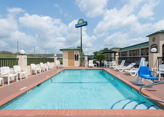 Days Inn By Wyndham Greenville