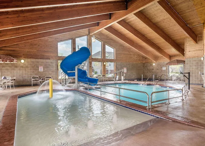 Americinn By Wyndham Fargo West Acres