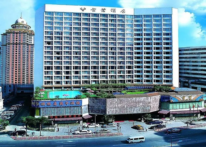 Golden Lustre Hotel