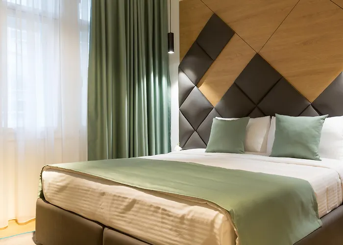 Capital Hotel Garni