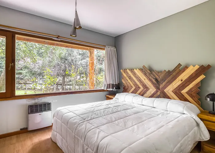Socialtel Bariloche - Formerly Selina Bariloche