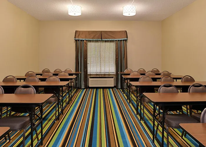 Holiday Inn Express & Suites St Marys By Ihg