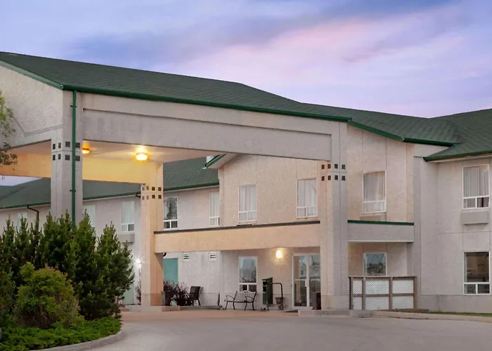 Super 8 By Wyndham Morden