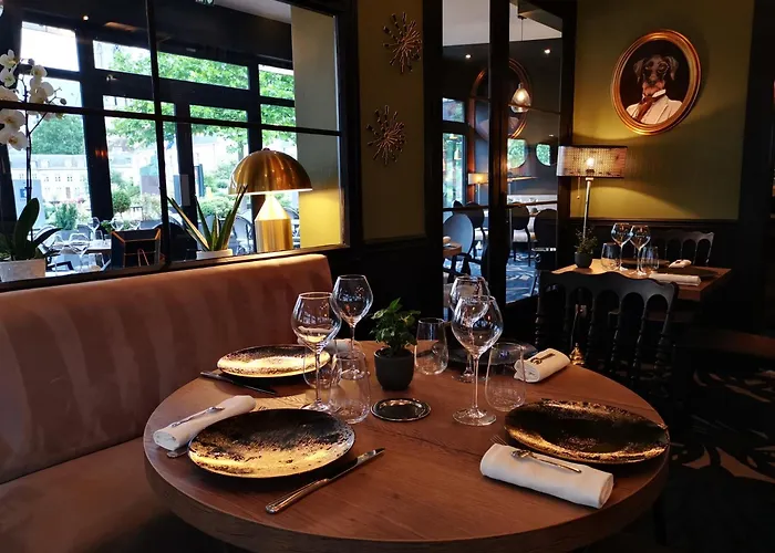 Le Boeuf Couronne - Hotel & Restaurant Chartres- Logis Hotels