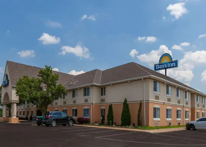 Days Inn By Wyndham Milan Sandusky South