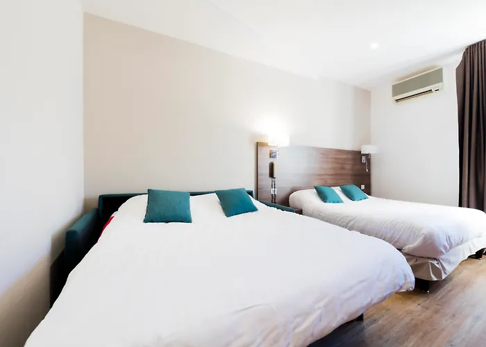 Logis Hotel Restaurant Le Cours
