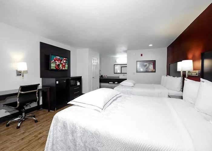 Red Roof Inn Plus+ Hammond