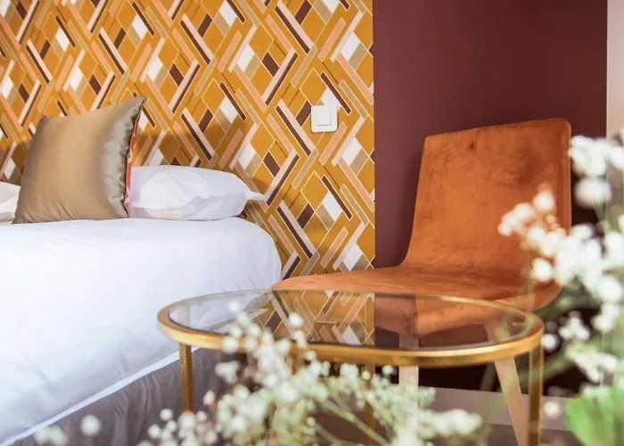 Hotel 3 Etoiles - Le Petit Perier