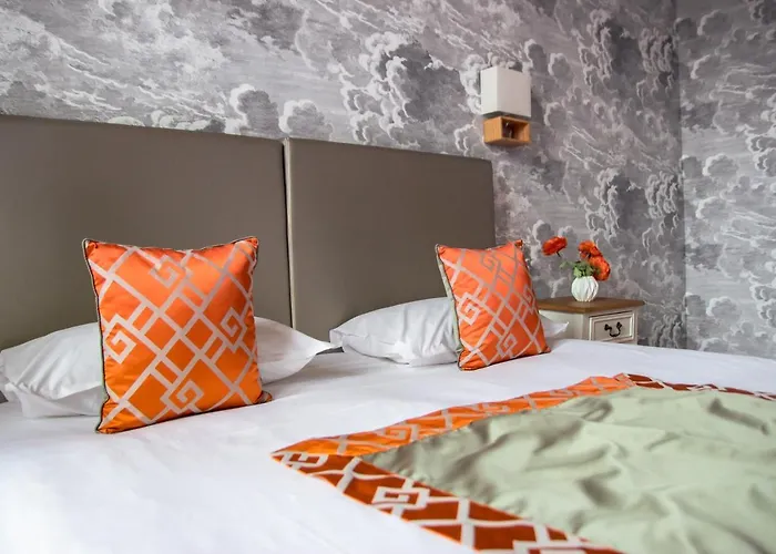 Hotel 3 Etoiles - Le Petit Perier