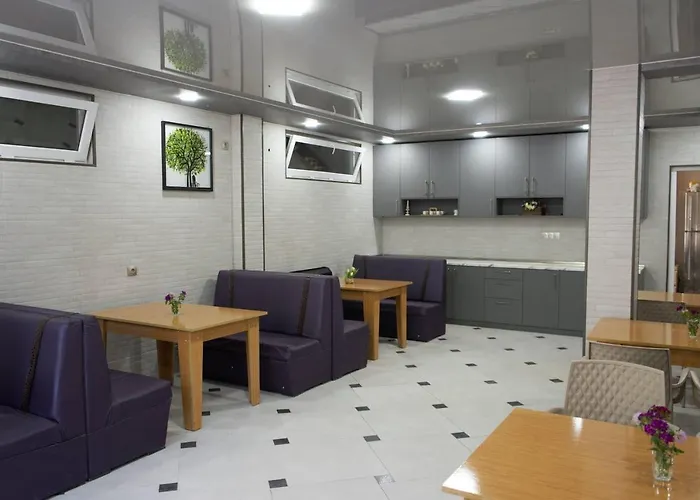Nira Hotel