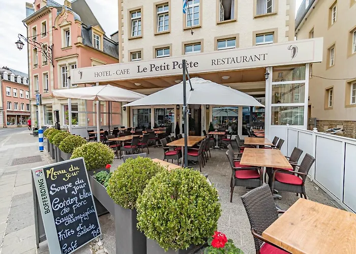 Hotel Le Petit Poete