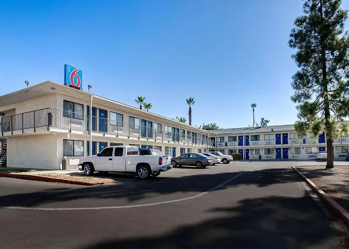 Motel 6-Bakersfield, CA - South